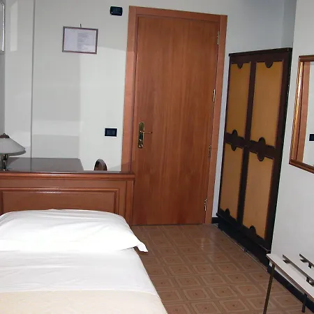 Hotel Calabresi