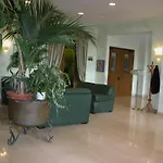 卡拉布雷西酒店 酒店 4*