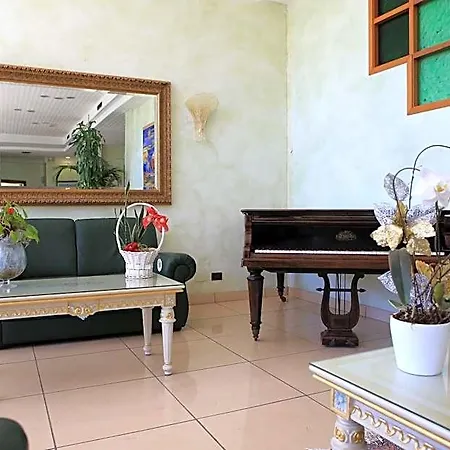 Calabresi Hotel 4*