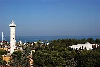 Calabresi ホテル サン・ベネデット・デル・トロント