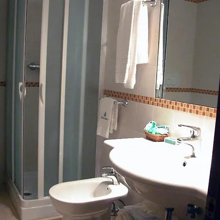 Calabresi ホテル 4*