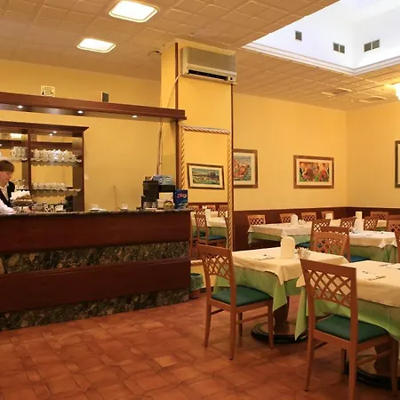 Отель Calabresi
