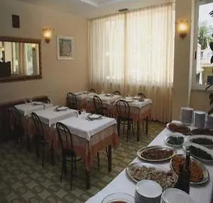 Calabresi 4* Сан-Бенедетто-дель-Тронто