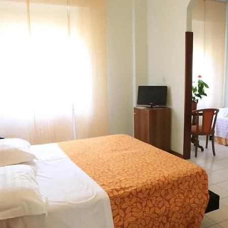 Calabresi ホテル 4*