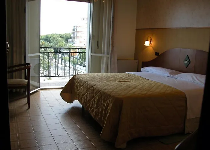 酒店 卡拉布雷西酒店