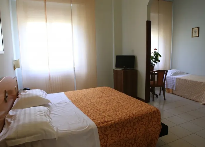 酒店 卡拉布雷西酒店 圣贝内代托-德尔特龙托